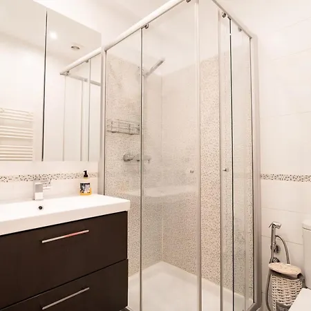 Main Street Mayor-nagusi With Ac