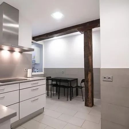 Main Street Mayor-nagusi With Ac