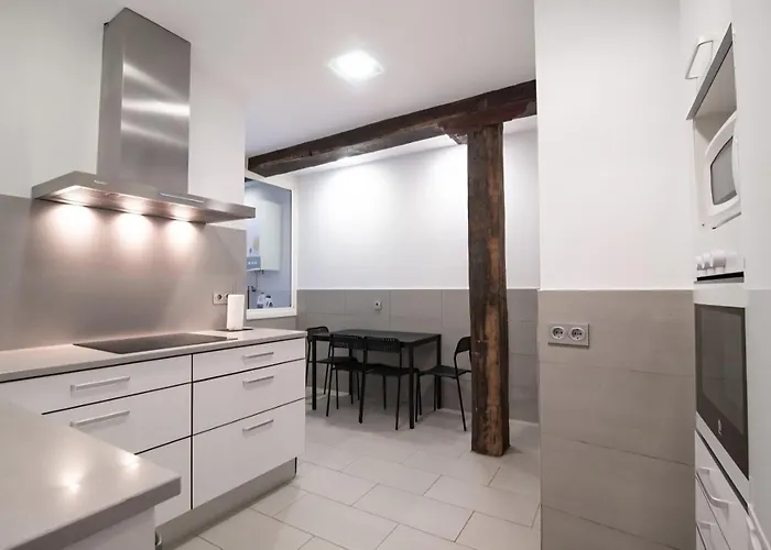 Main Street Mayor-nagusi With Ac